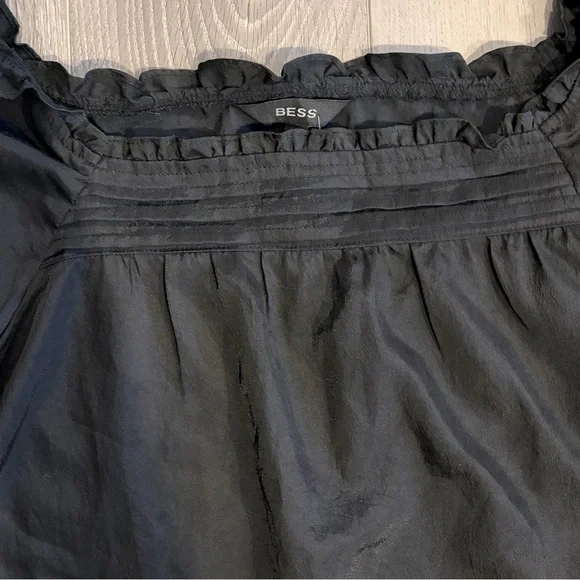 BESS Long Sleeve Ruffle Top size Small - Picture 2 of 8